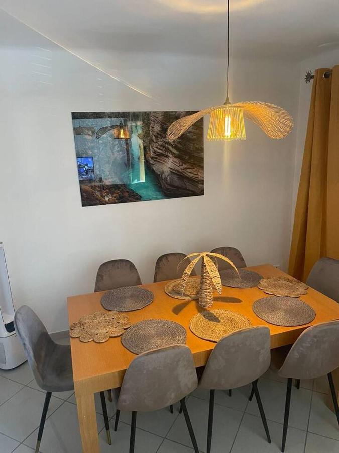 Appartement Proche Gare Tgv Nîmes Exterior foto